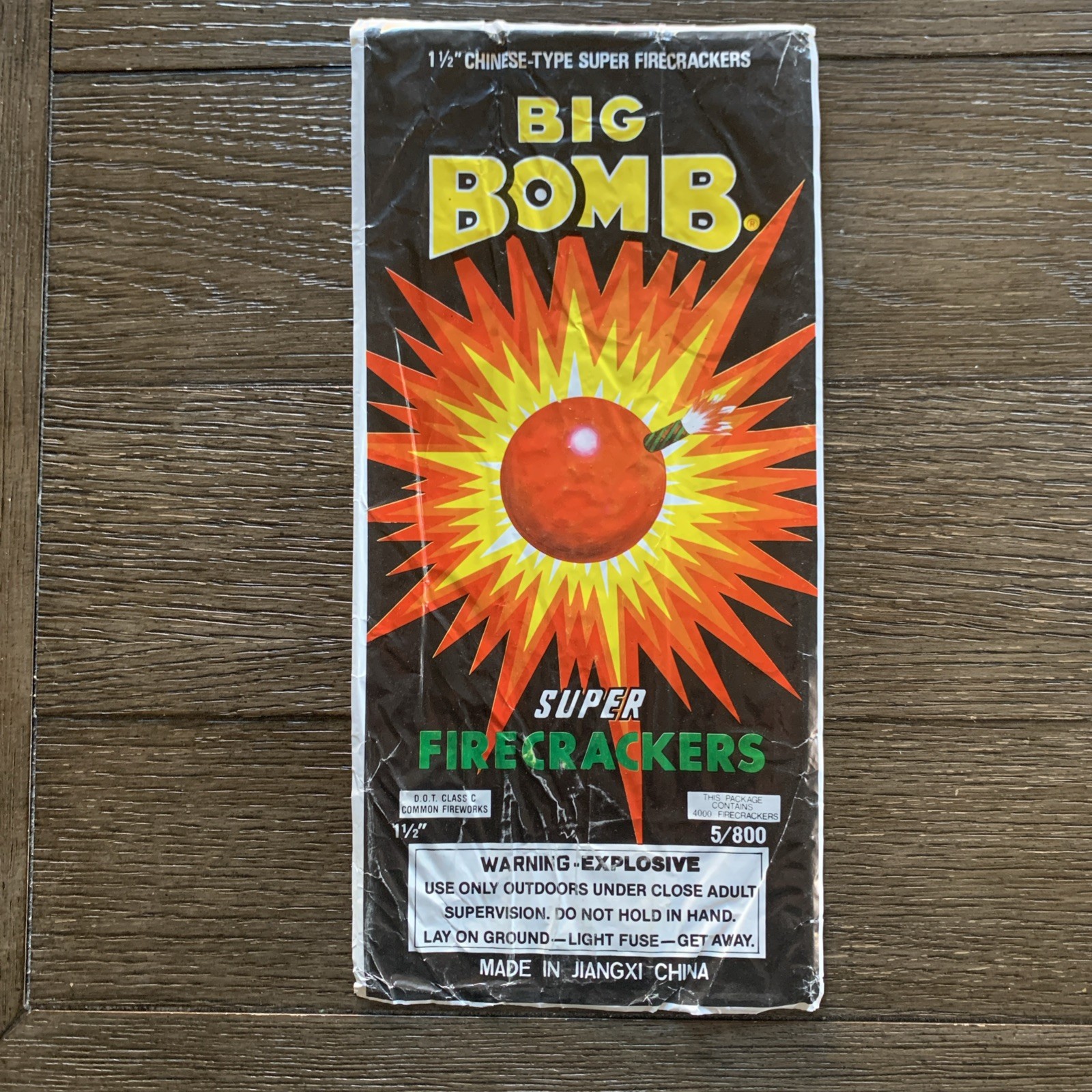 VINTAGE BIG BOMB BRAND FIRECRACKER BRICK LABEL