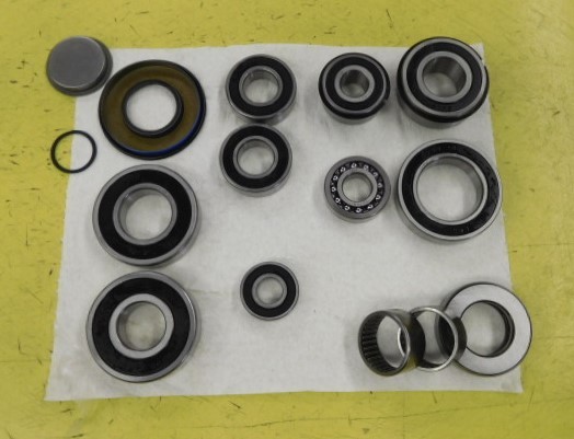 Hobart H600 H600T, 60 qt Mixer full Rebuild Gear box  Bearing kit Every bearing