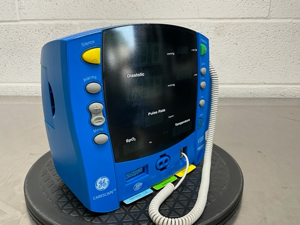 GE Dinamap CareScape V100 Vital Signs Monitor with thermometer & power supply