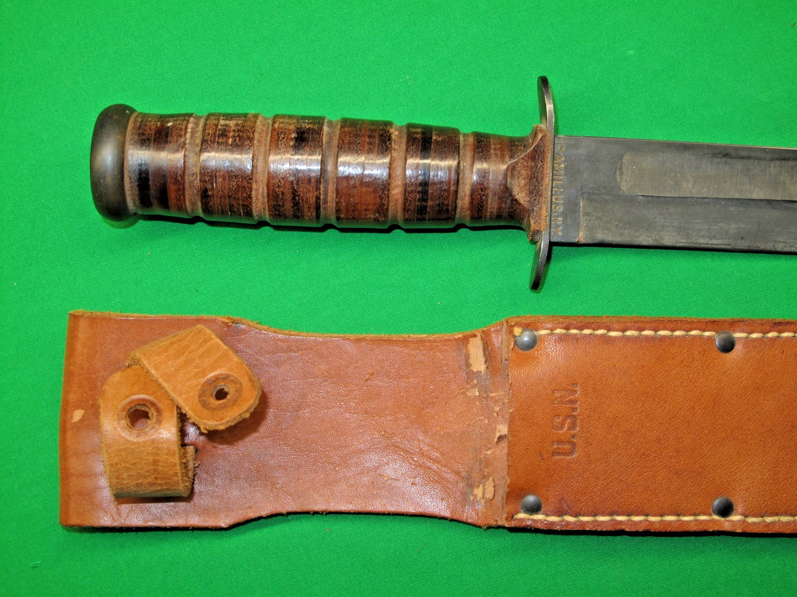 RARE US MARK 2 CAMILLUS KNIFE 1st VARIATION SCREW POMMEL