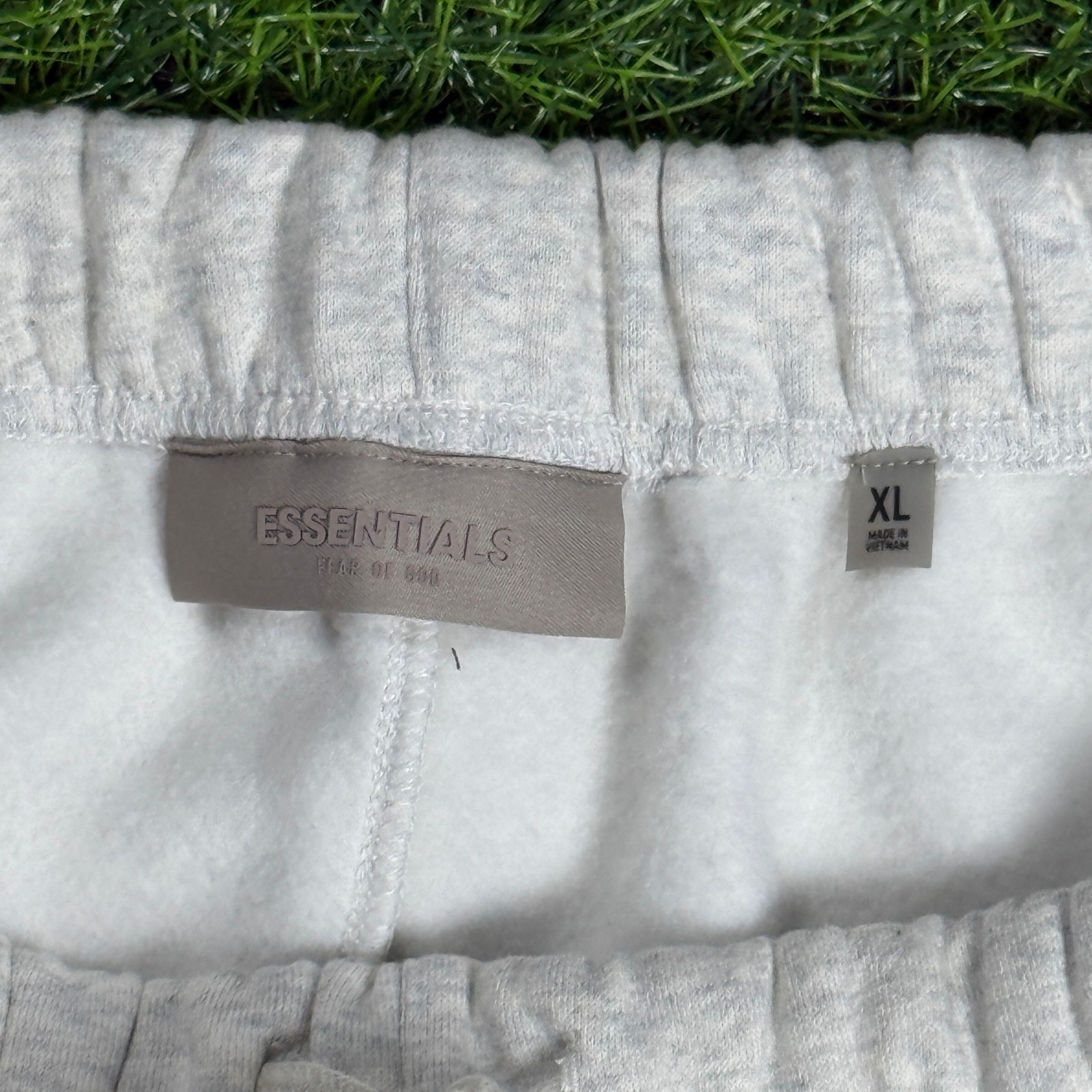 Fear of God Essentials Shorts SS22 Light Oatmeal - 100% Authentic (XS-XL)