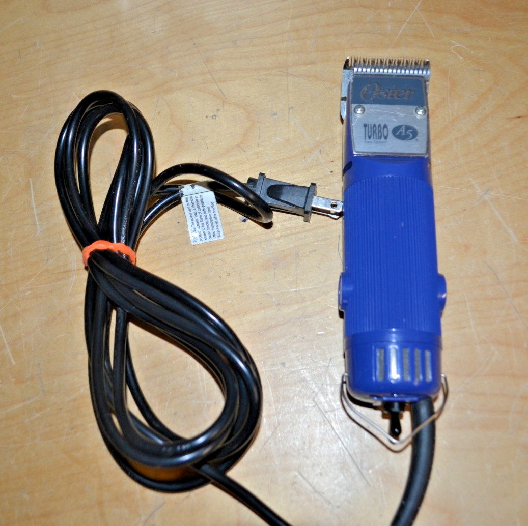 Oster Turbo A5 Professional Animal Clippers w/ Cryotech ~ Size 15 ~  111038-030