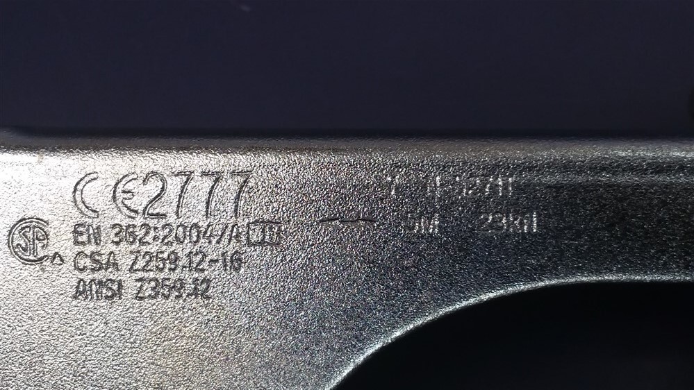 Lot of 2 Yoke Niagra N-5271T Aluminum Rebar Hook 3600 lbs. Gate Strength