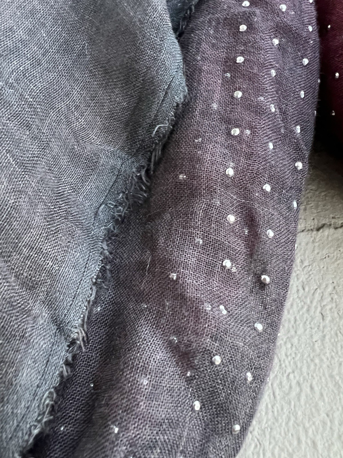 Avant Toi embellished with small silver dots Scarf Ombre Red Black Large 72X57”