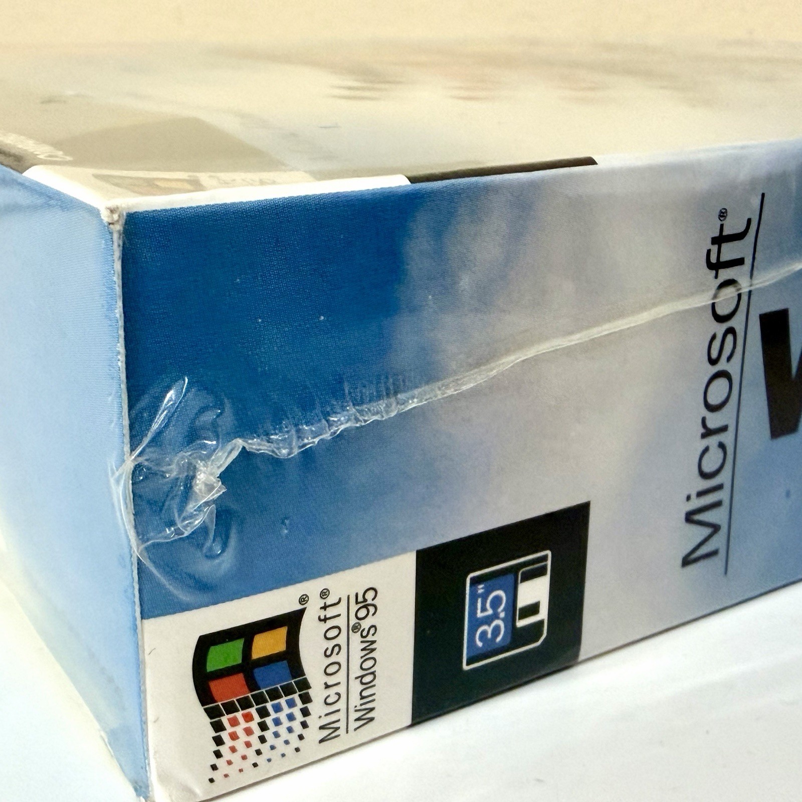 New Microsoft Windows 95 OS Upgrade 3.5" Floppy MS-DOS PC 1996 US Int Expl Kit