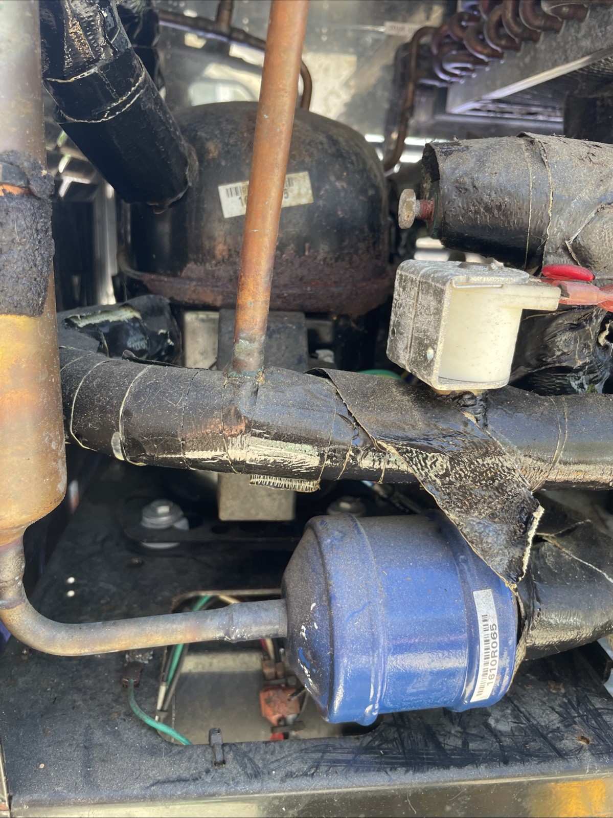 Slushy Machine Double Syrup Frozen Beverage Drink FBD 352 For Repair Or Parts.