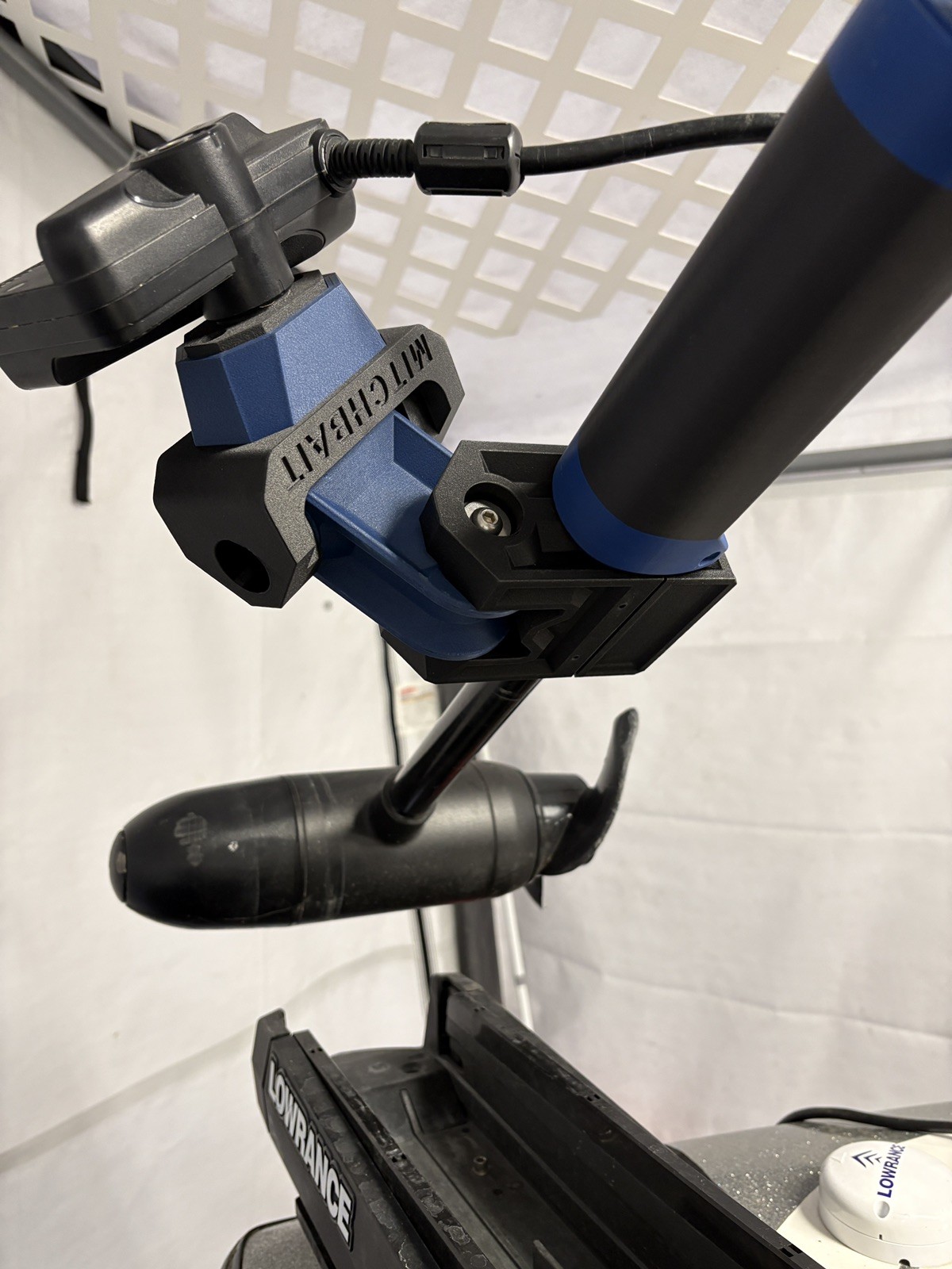 LOWRANCE Active Target 1 and 2 transducer 0 Degree Mount Ghost Trolling Motor