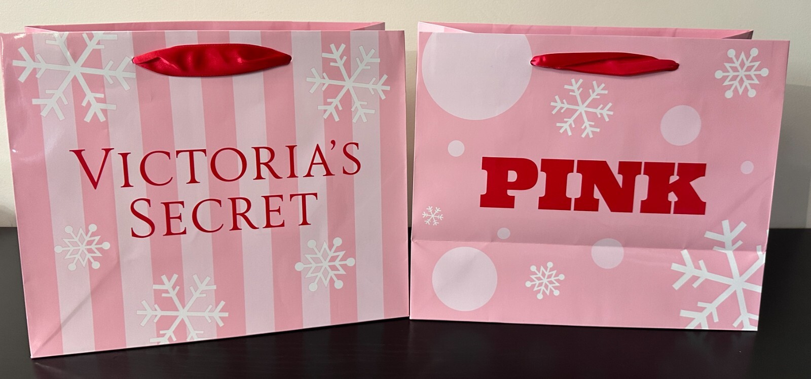 10 Holiday Design Victoria's Secret MEDIUM Paper Pink Shopping Favor Paper Bags