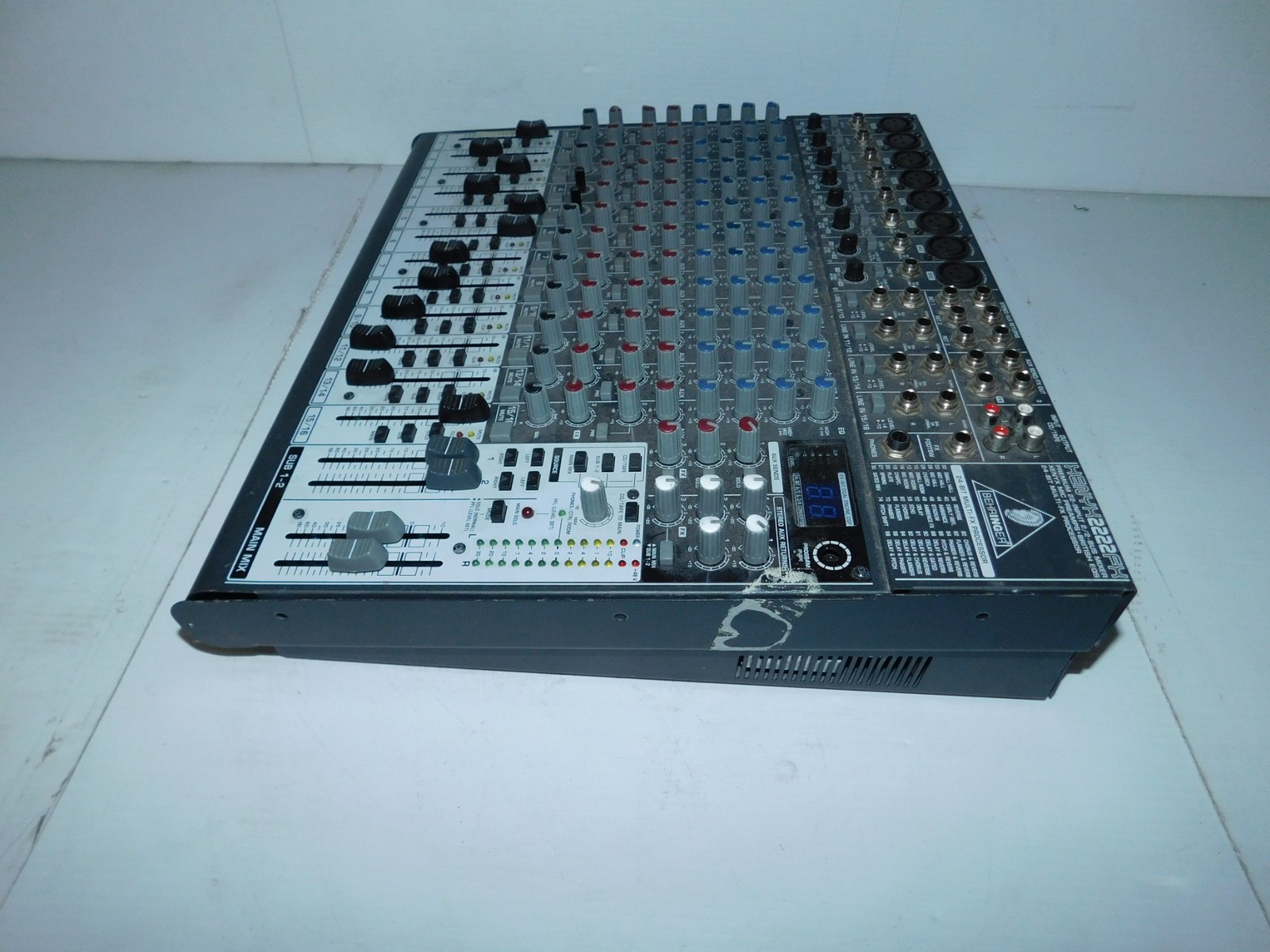 BEHRINGER XENYX 2222 FX PREMIUM 22INPUT 2/2 SUB MIXER (SML13)
