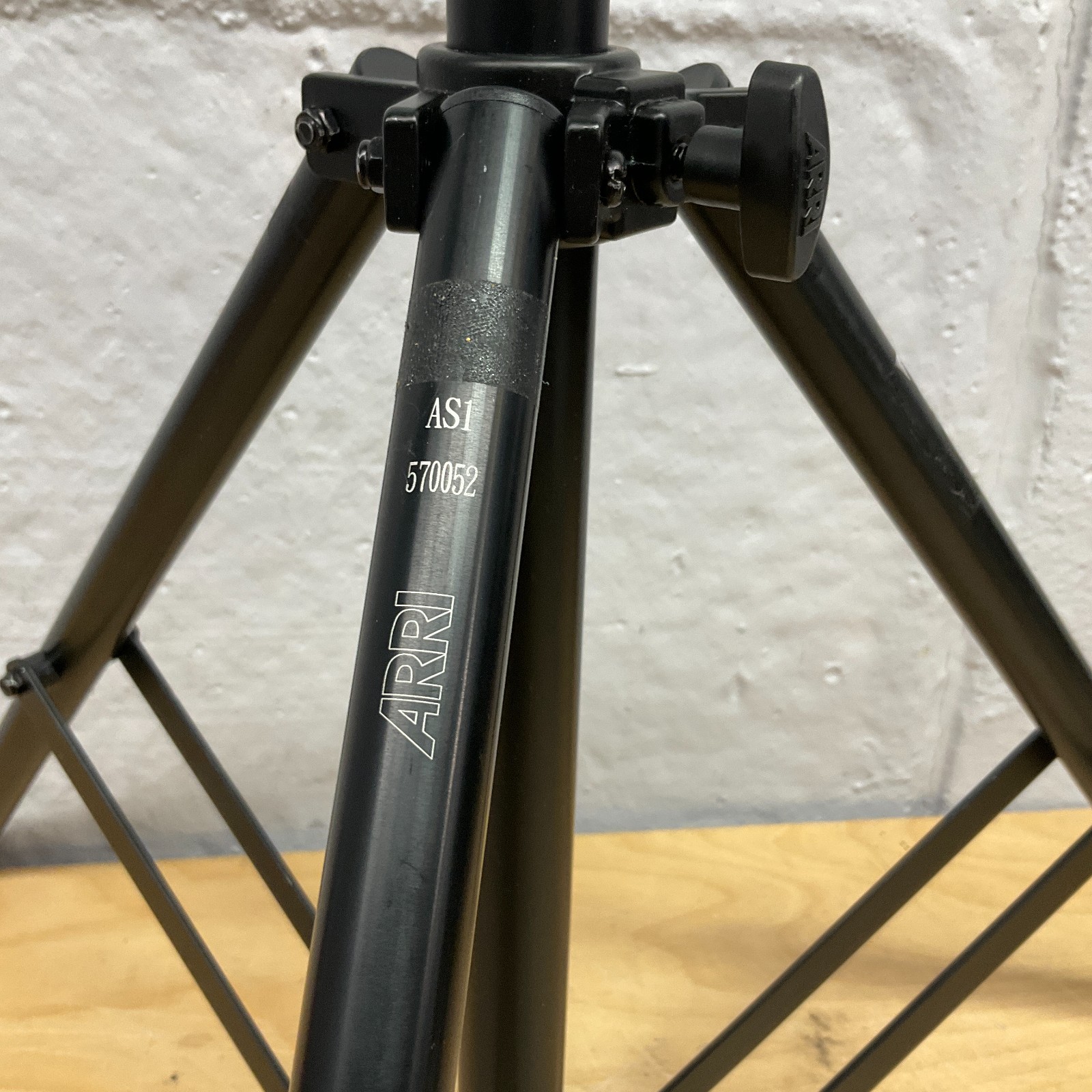 Arri AS01 Lightweight Light Stand (8.5') GENTLY USED