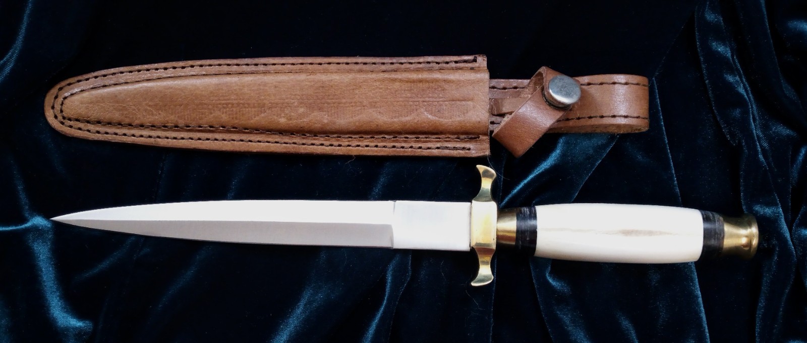 Bone Handled Sleek Dagger Athame with leather shealth Wiccan Pagan Ritual Knife