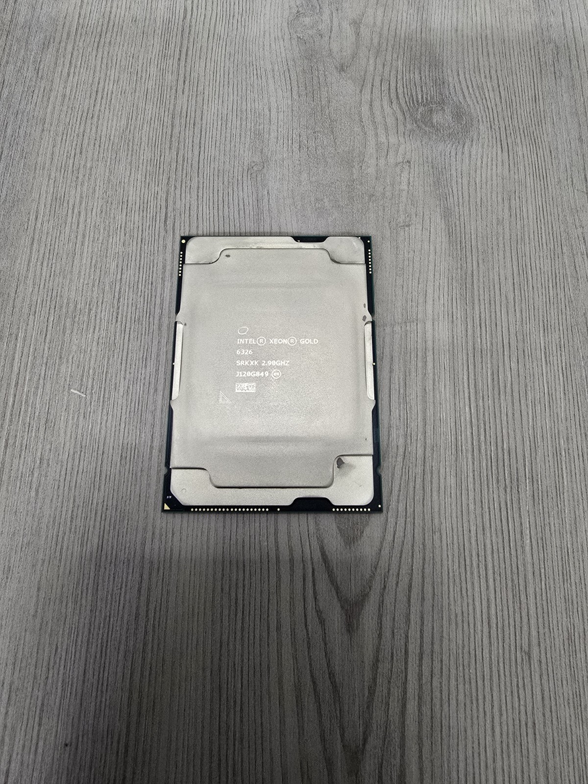 Intel Xeon Gold 6326 2.90GHz 16-Core CPU SRKXK