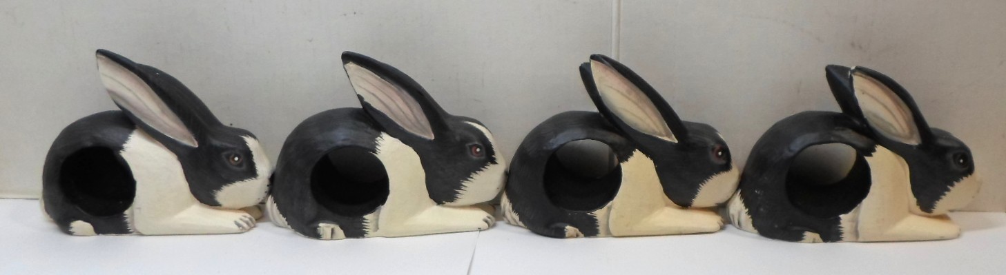 Set 4 Vintage DUTCH BUNNY RABBIT NAPKIN RINGS Carved & Painted Wood Black White