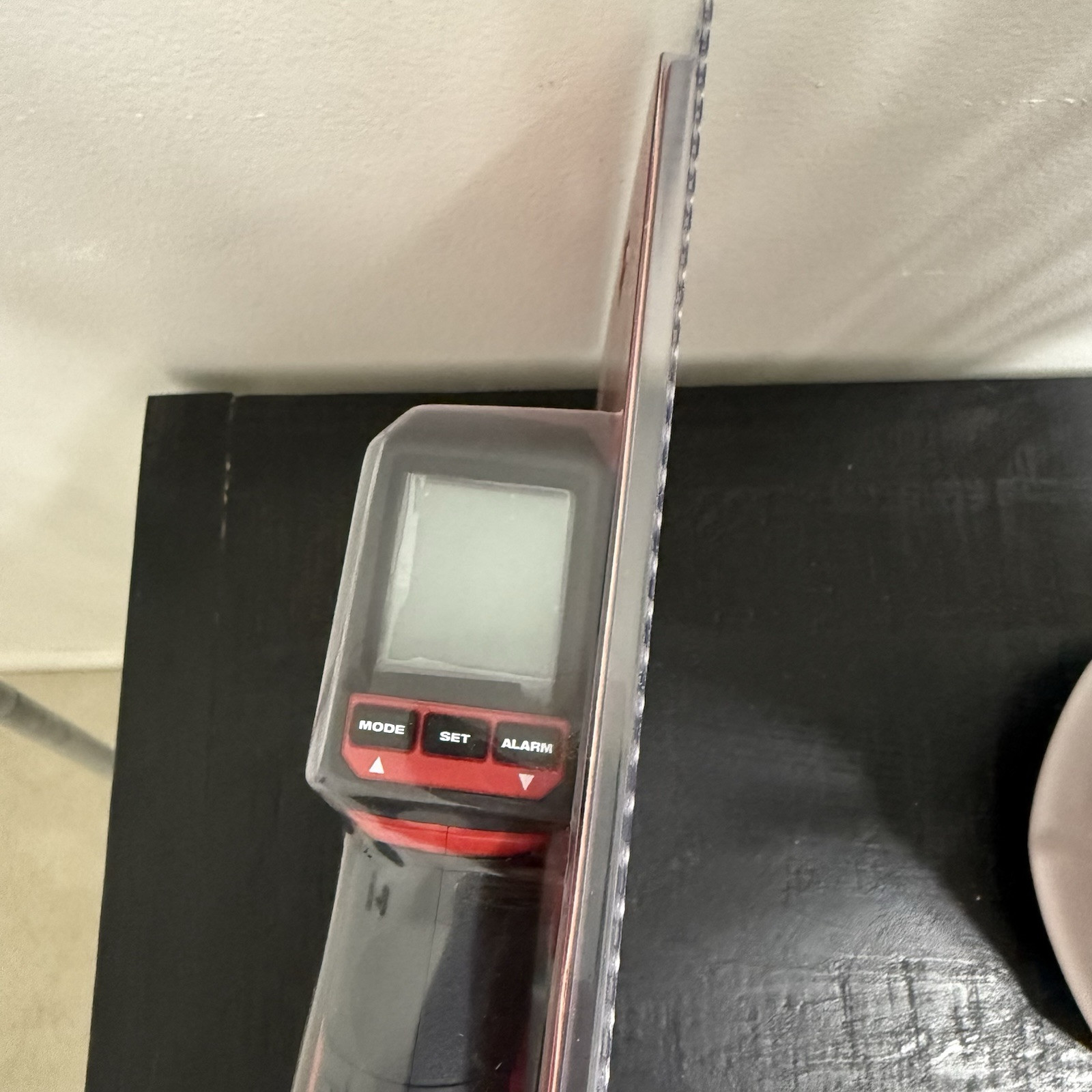 Milwaukee 2268-20 12:1 INFRARED TEMP GUN With 9V Battery New With Tags NWT