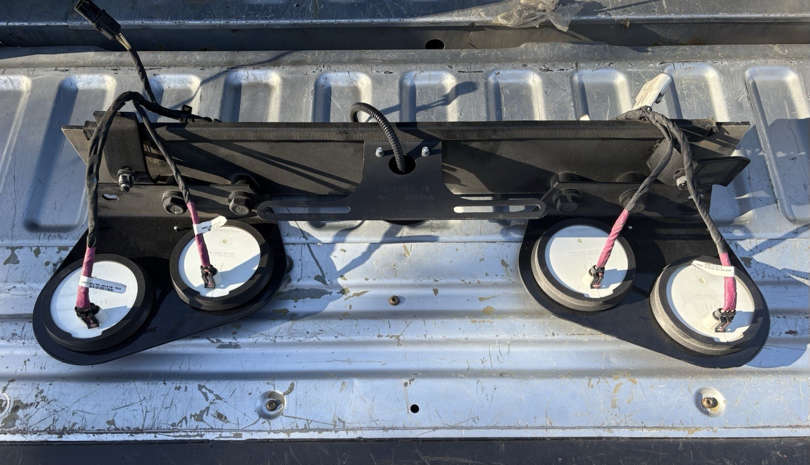 International PROSTAR Tail Panel Rear Tail Light Assembly Optronics Peterbilt