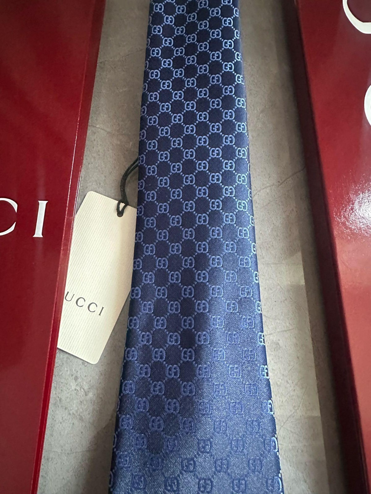 Gucci Tie Mens 100% Silk Blue GG interlocking pattern logo Full Packaging