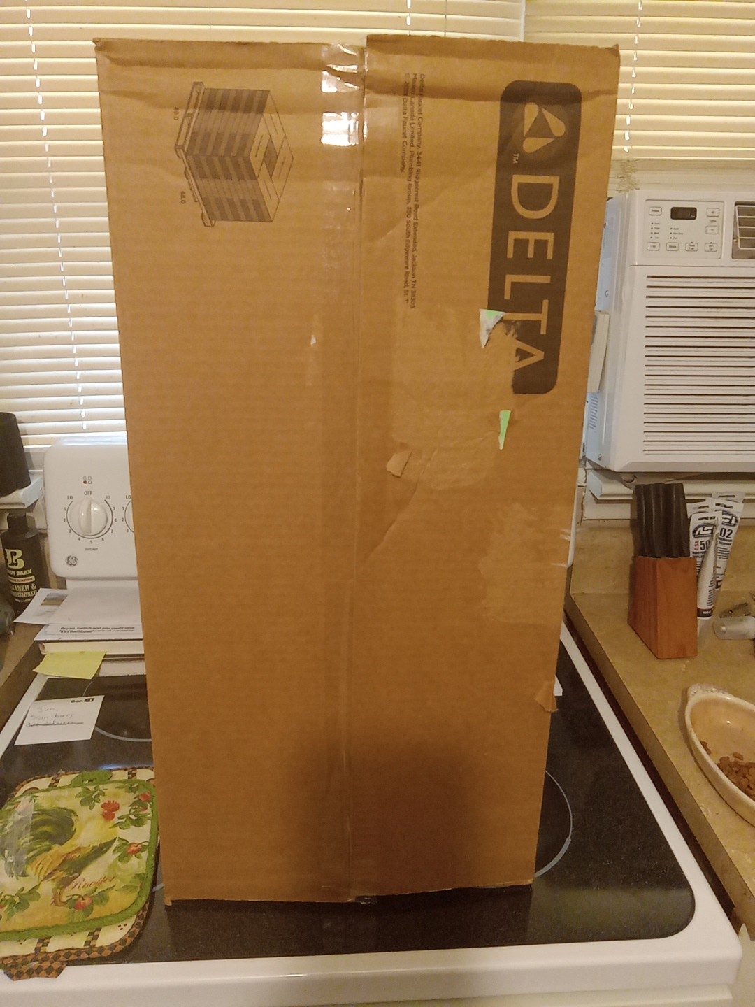 NEW! Delta Trask 19933-CZSD-DST Pull-Down Kitchen Faucet Champagne Bronze Finish