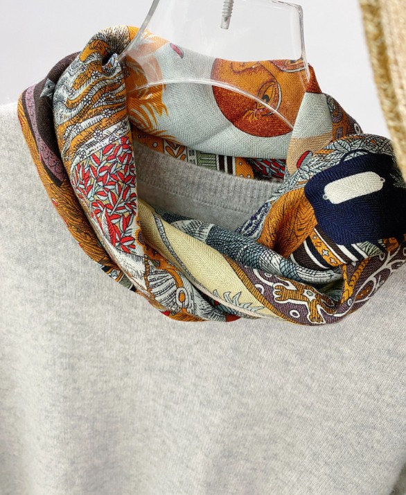 70% Cashmere 30% Silk Scarf 27 Inch Double Sided Botanical Print Wrap