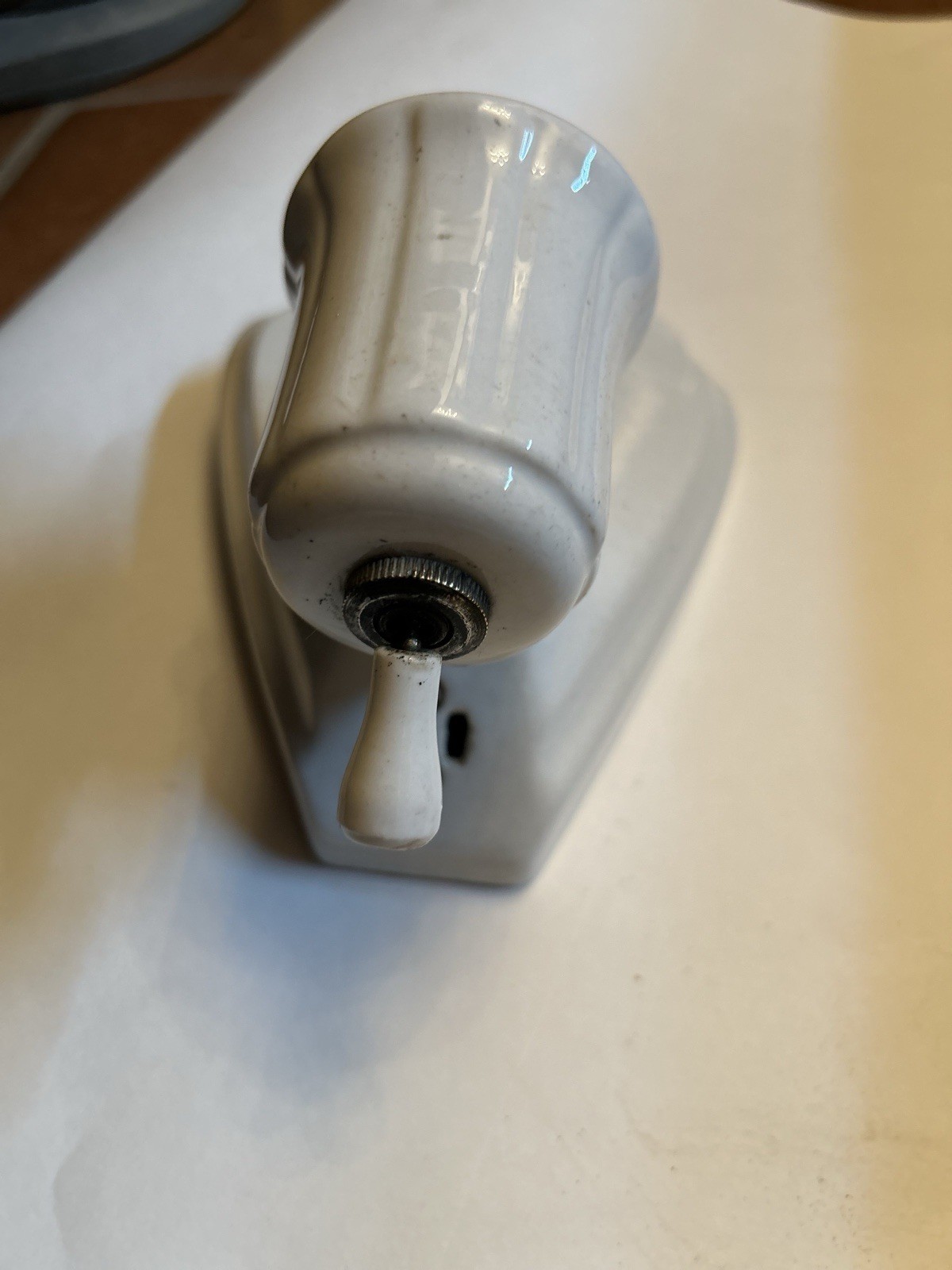 Porcelain Wall Sconce W/pull Chain And Outlet c. 1920’s