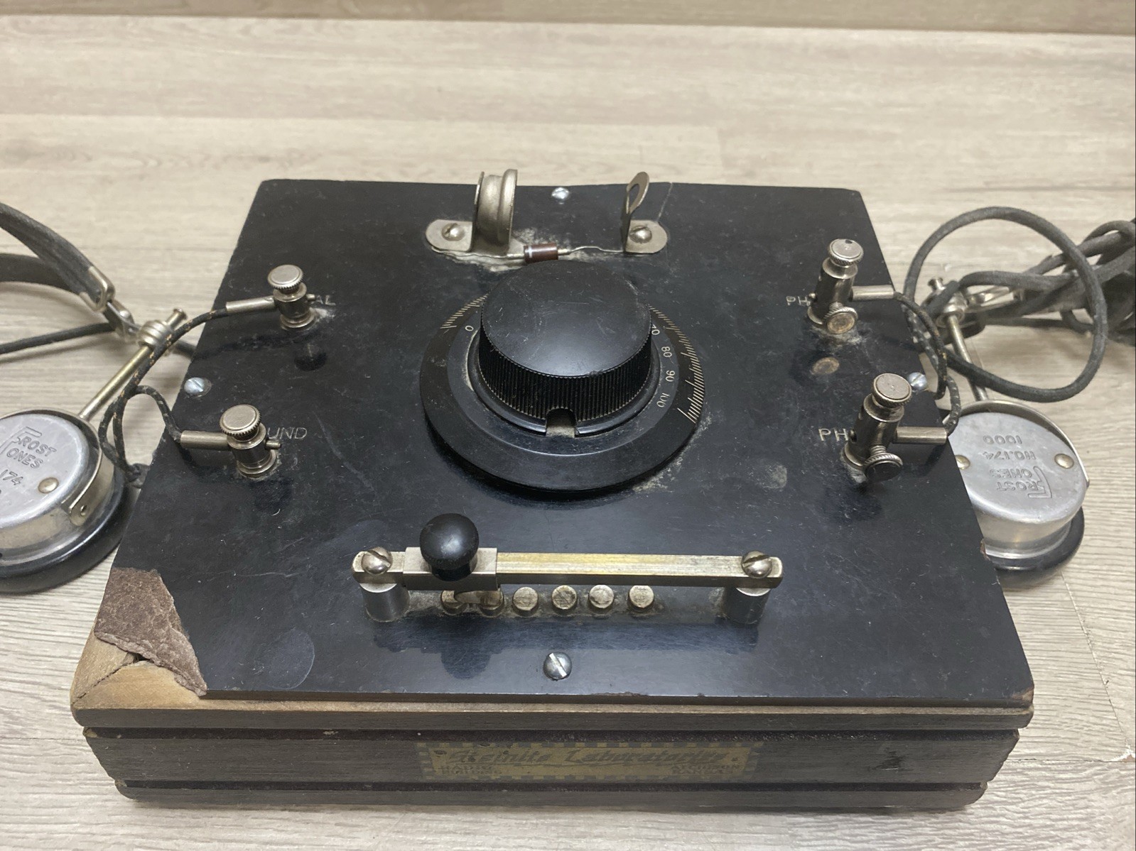 1920'S STEINITE LABORATORIES CRYSTAL COMMUNICATION SET W: 2 HEADSETS