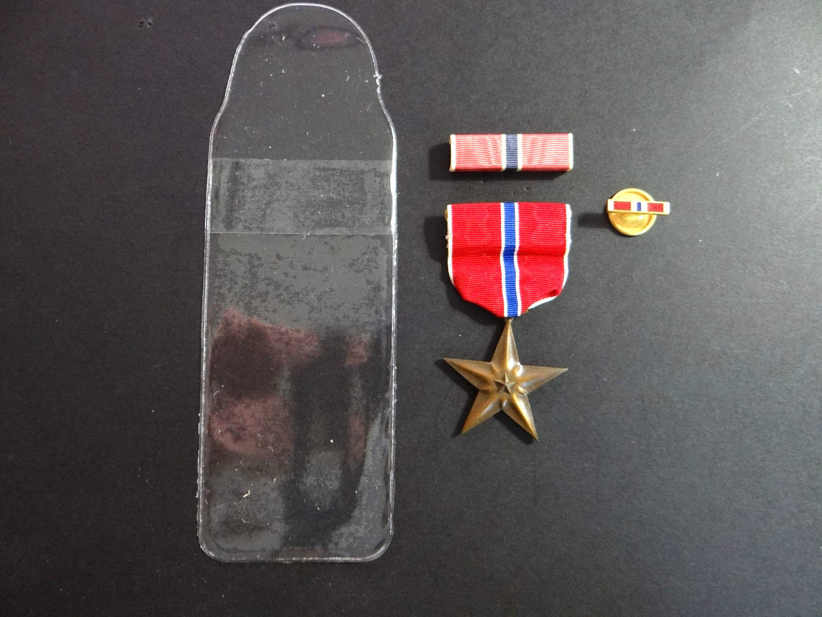 WWII Bronze Star Medal with Ribbon Bar & Lapel Button