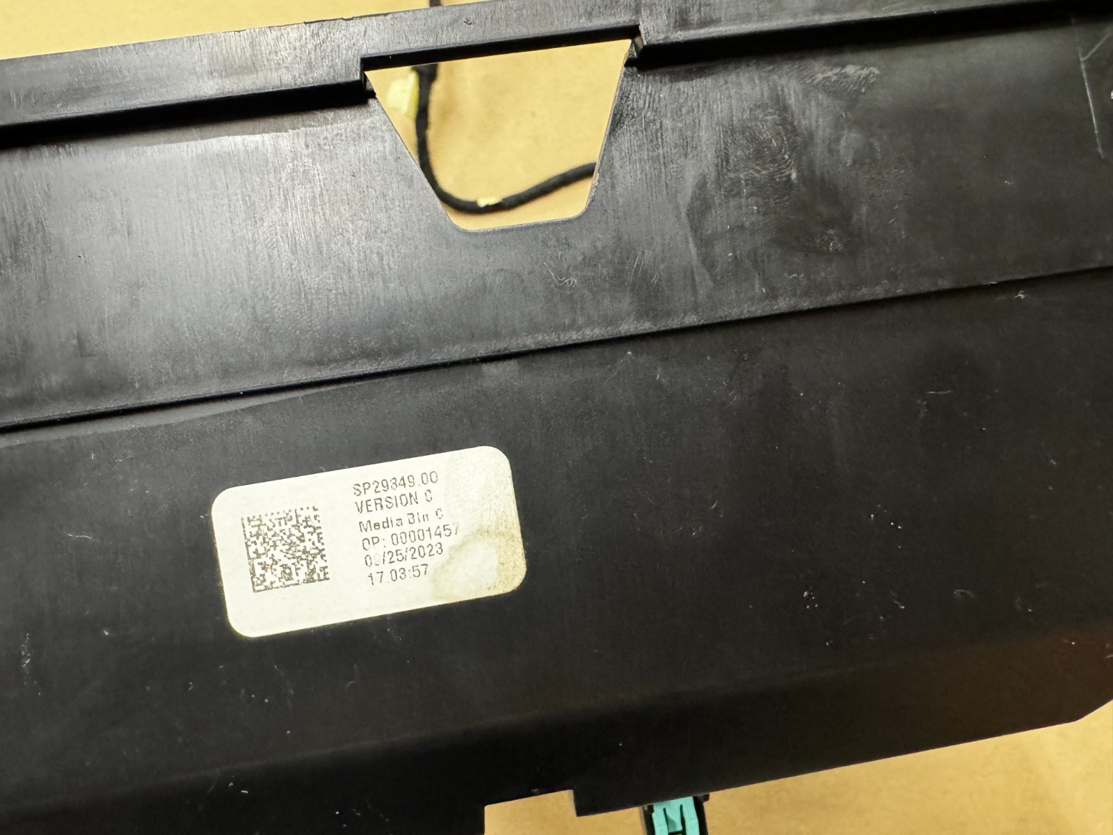 2023-2026 Ford F-250 F-350 Console Charging Pad Station Charger OEM