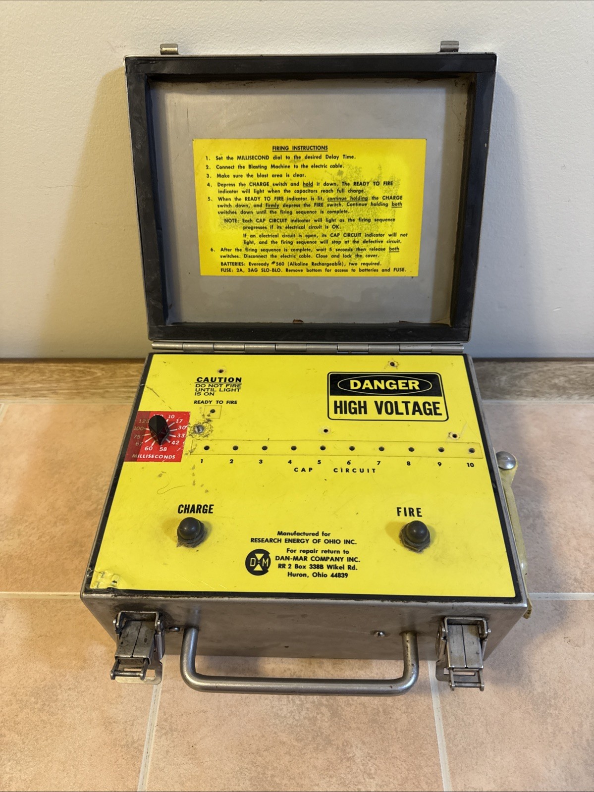 REO BM75- 10z Electric Blasting Machine