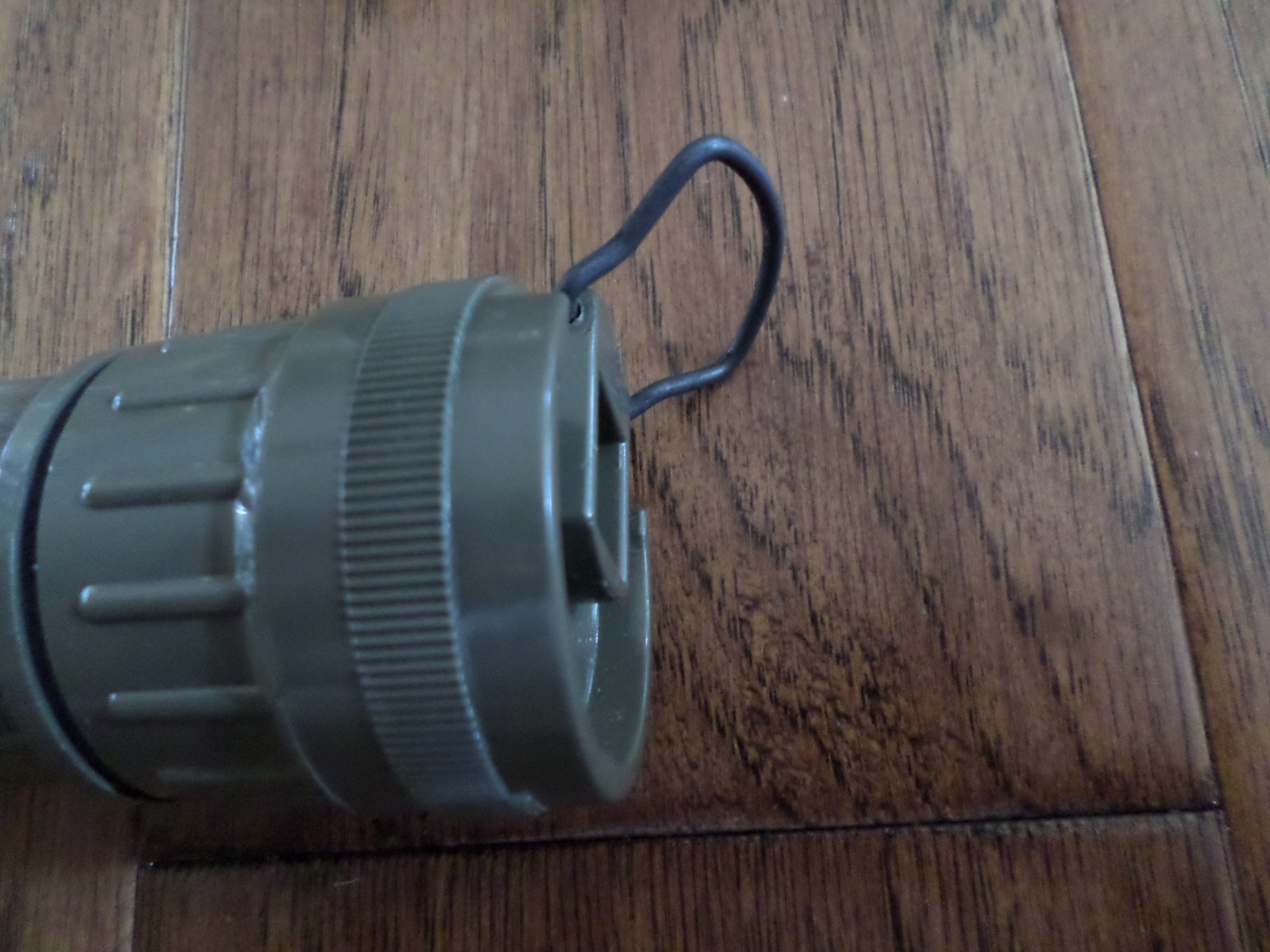 U.S MILITARY ISSUE ANGLE HEAD FLASHLIGHT FULTON MX-991/U OD GREEN U.S.A MADE NEW