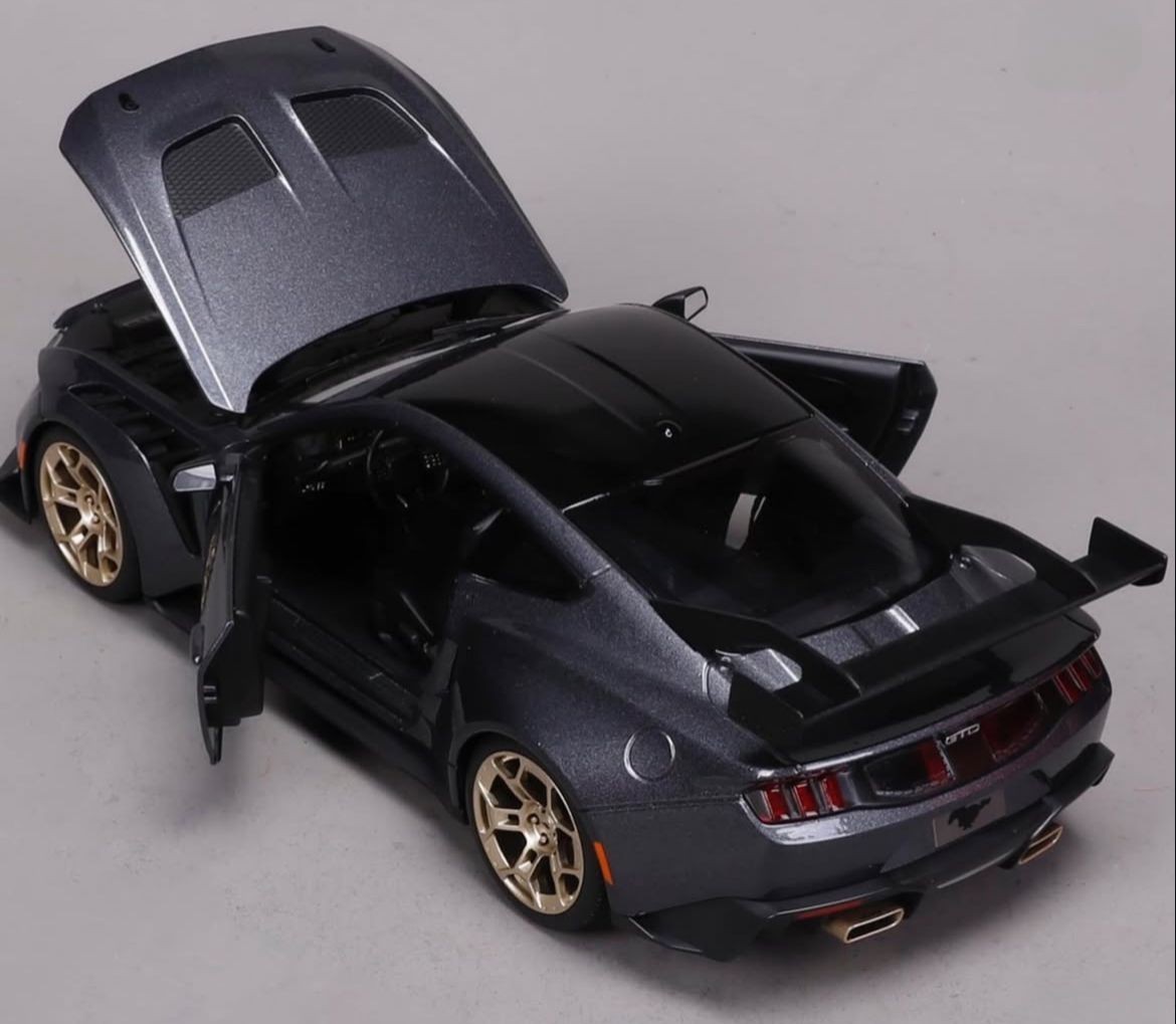 2025 Maisto 1:18 Ford Mustang GTD Special Edition Die-cast Model Sports Car