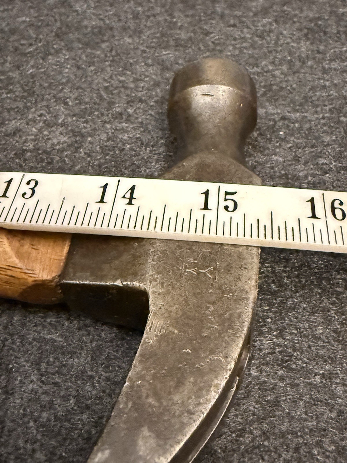Nice Vintage Cheney Nail Holding Straight Claw Hammer. Very Clean Condition.
