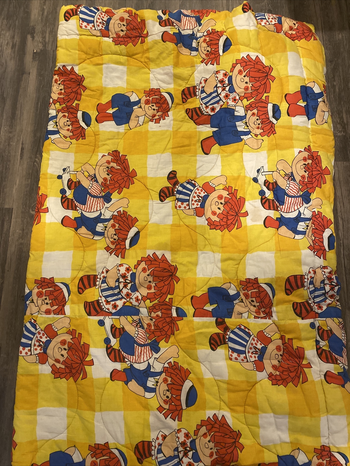 Vintage 1975 Raggedy Ann & Andy Quilted Sleeping Bag Blanket 31" x 72"