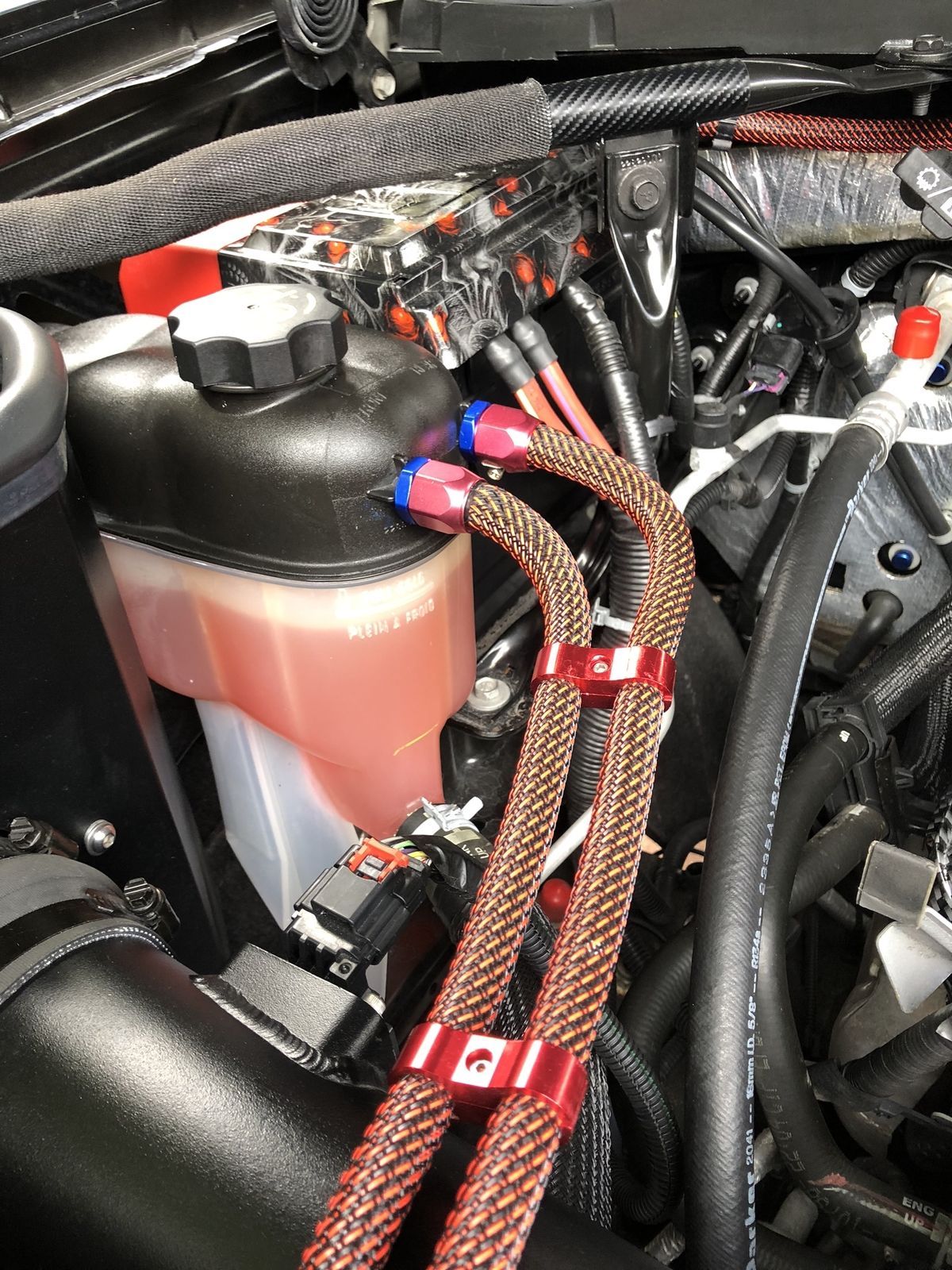 100 FT 1/2" Black Red Expandable Wire Sleeving Sheathing Braided Loom Tubing US