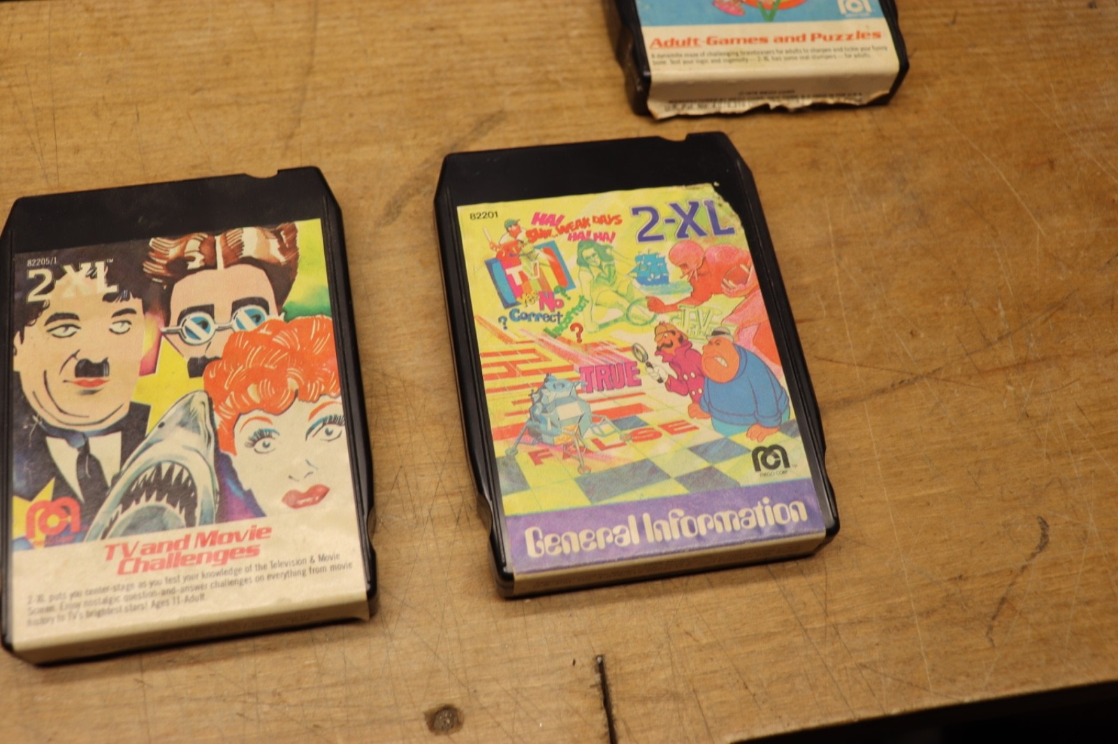 Vintage Mego 1978 2-XL Robot Toy 8 Track Player & 5 Cartridges