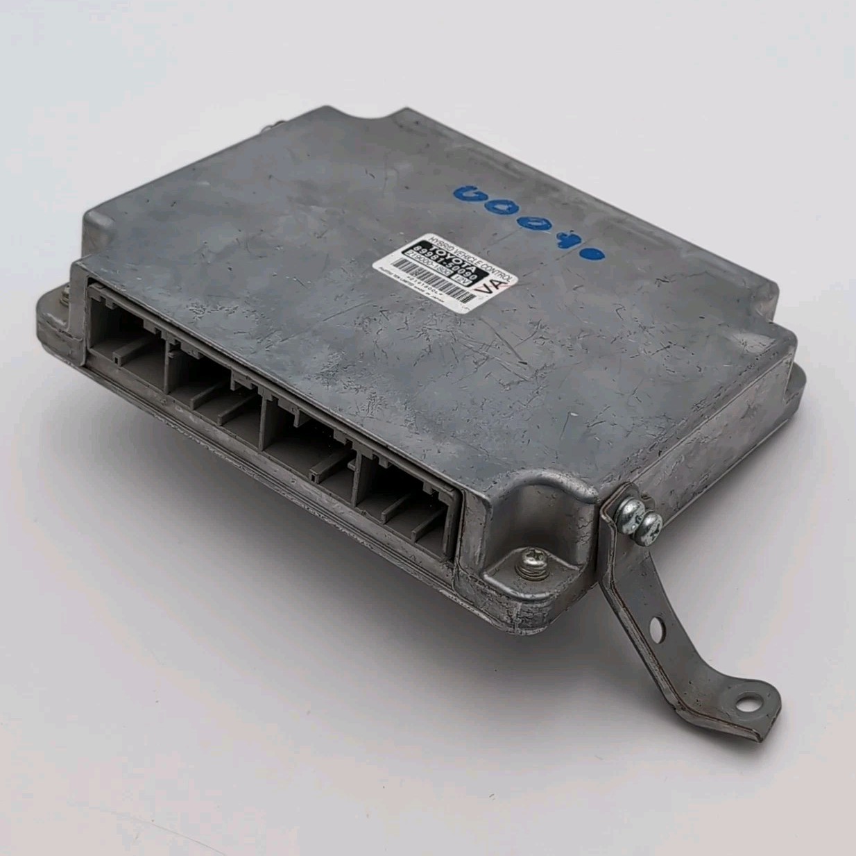 2010 2011 2012 Lexus LS600hL Hybrid Vehicle Control Module OEM 89981-50090