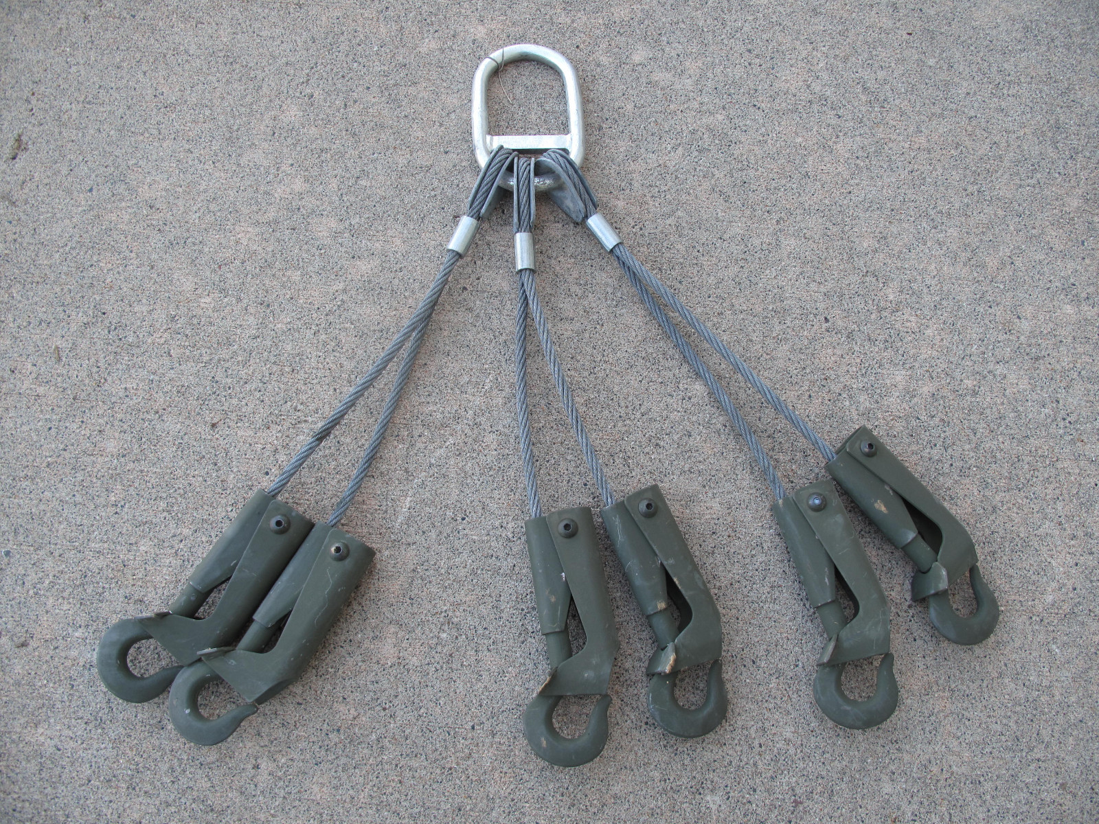 USA Military H.D. "BOMB" Lifting Straps with 6 Safety Hooks & 5400 lb. Capacity