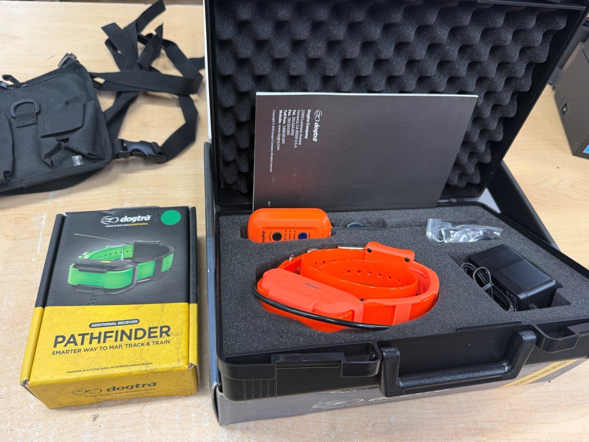 Dogtra Pathfinder (1st gen) Collar/Receiver Track And Train TWO COLL (ECP018675)