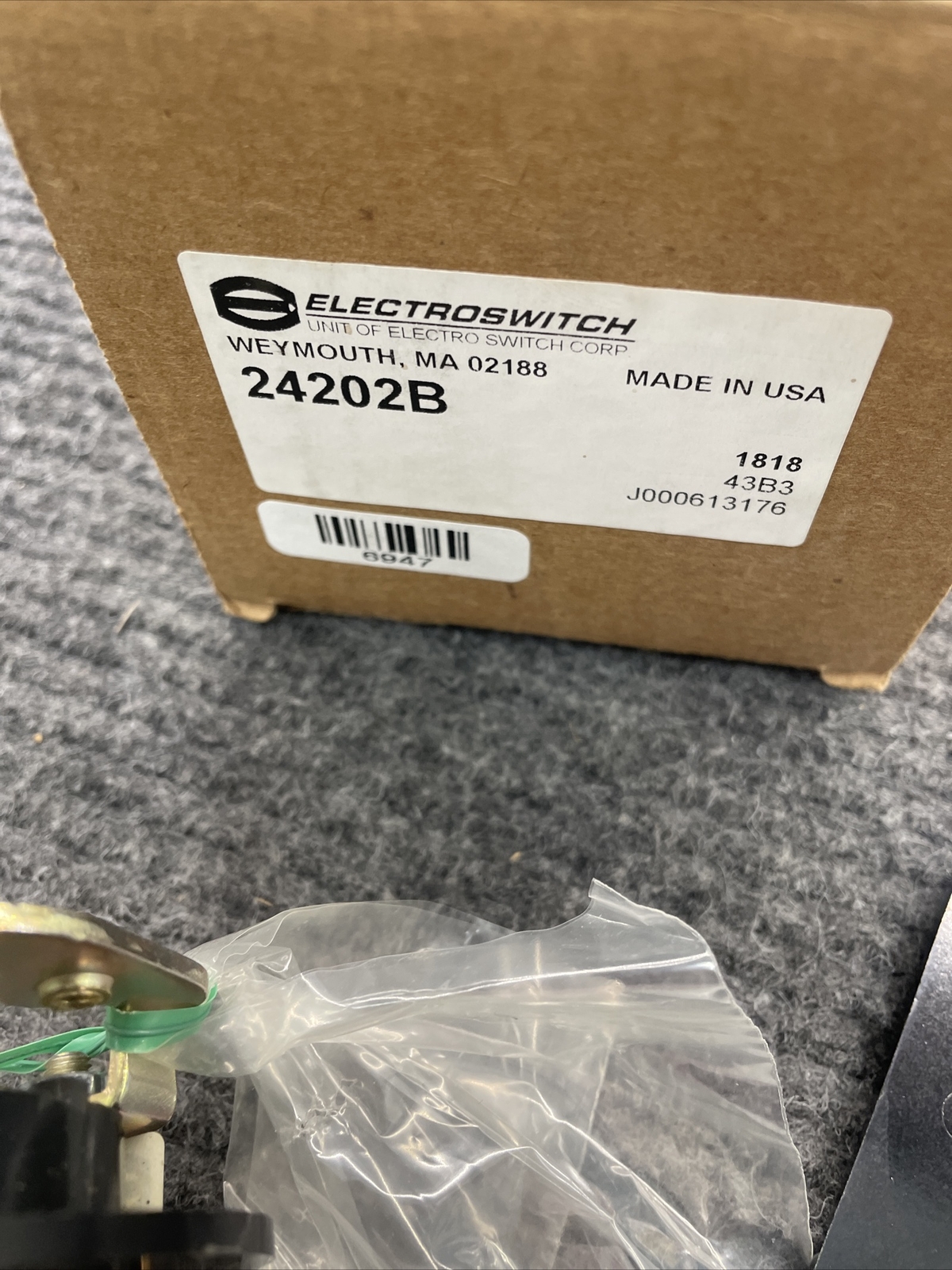 ElectroSwitch 24202B 20A 600V 2HP Rotary Knob Switch 8 Position 2 Stack Double