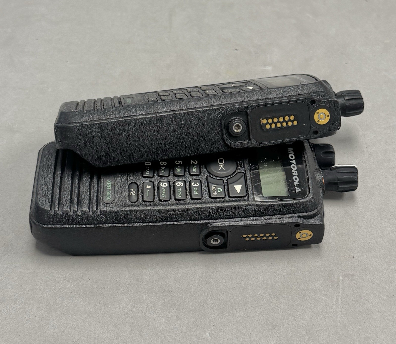 2x Motorola XPR 6550 VHF 136-174 MHz Two Way Radios AAH55JDH9LA1AN / NO BATTERY