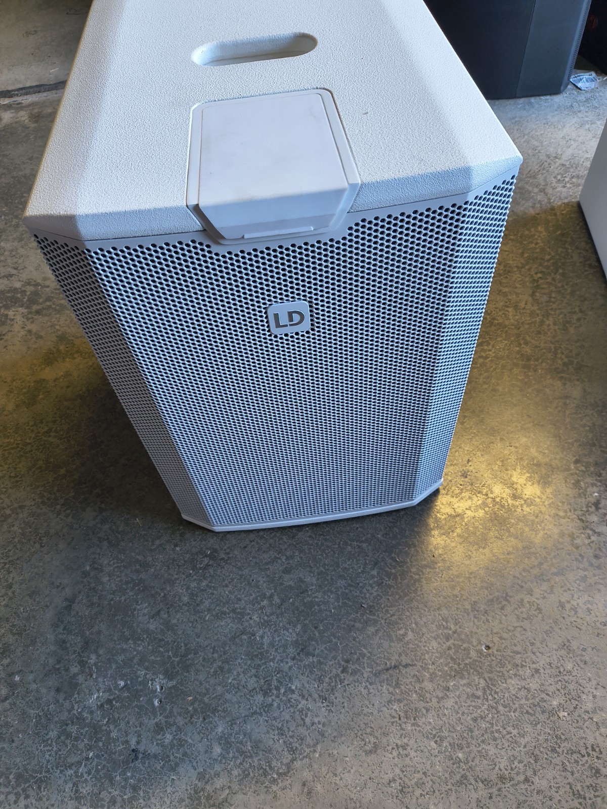 LD Systems MAUI 28 G3 MIX W Portable Cardioid PA System sub only white