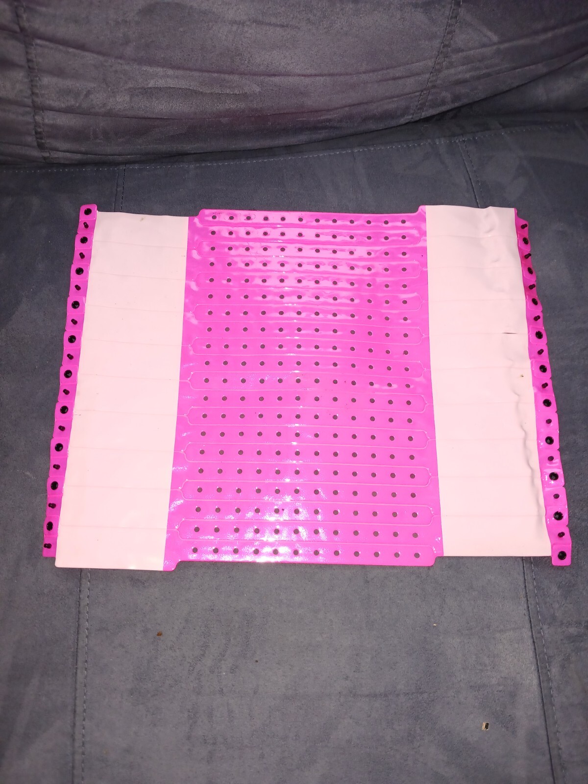 Wristbands Security L-Shape Vinyl (Plastic) bands neon pink or Green 20 qty. Pkt