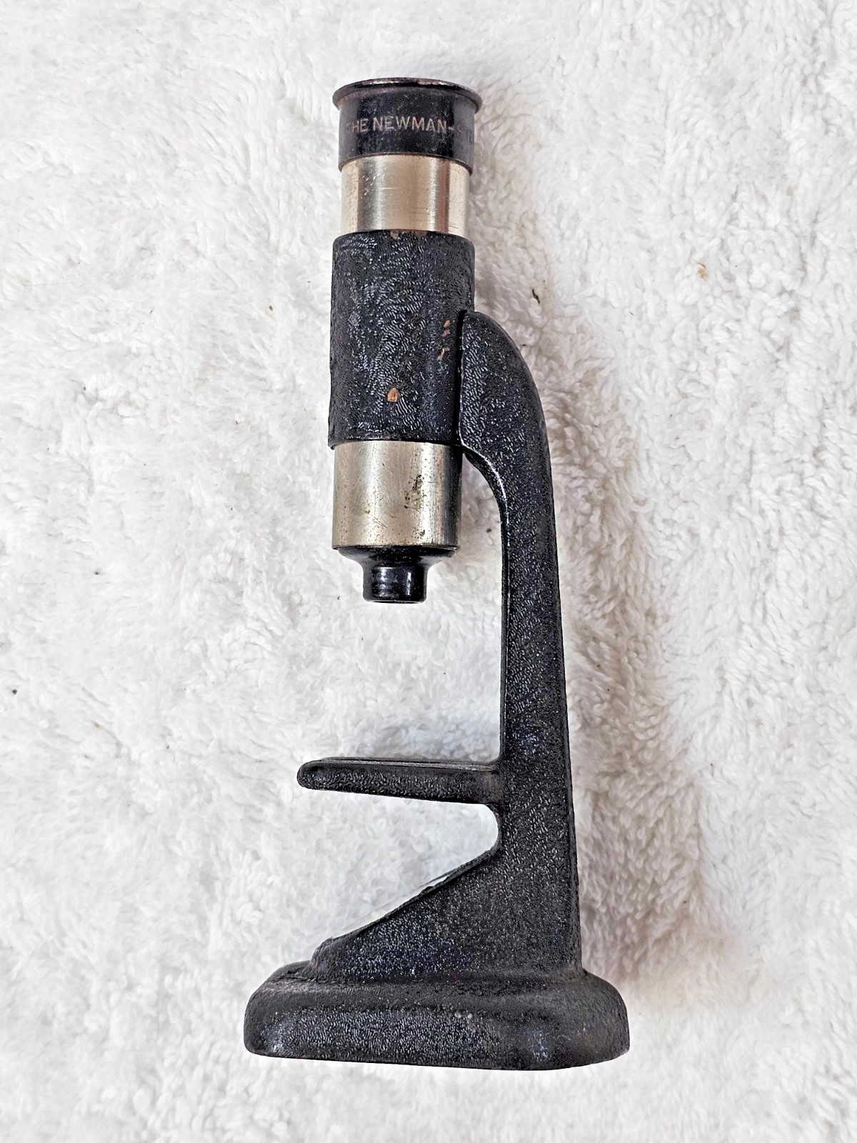 Newman-Stern Co. Cleveland USA Cast Iron Field Microscope Working VTG