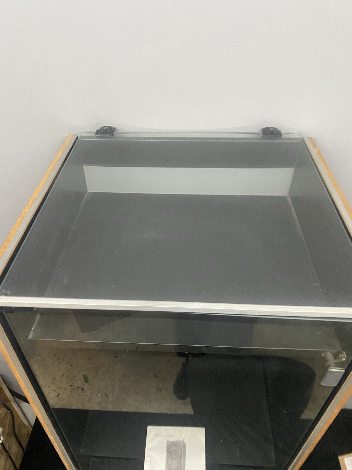 Realistic Component Stand Oiled Walnut Good shape Vintage