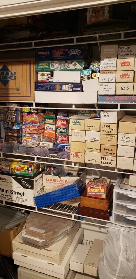 GIGANTIC ESTATE FIND OF VINTAGE SPORTSCARDS WITH OLD UNOPENED PACKS LIQUIDATION