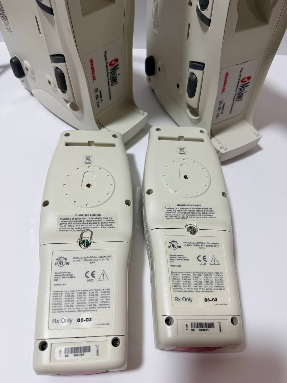 Lot of 2 Masimo Radical 7 RAINBOW Pulse Oximeter w/ docking station