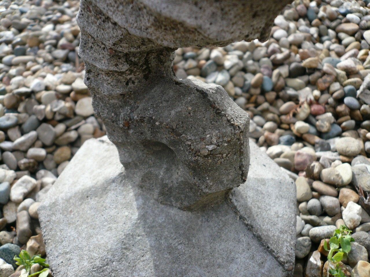 Topper Vintage Cement Concrete Garden Seahorse Statue 11-Inch