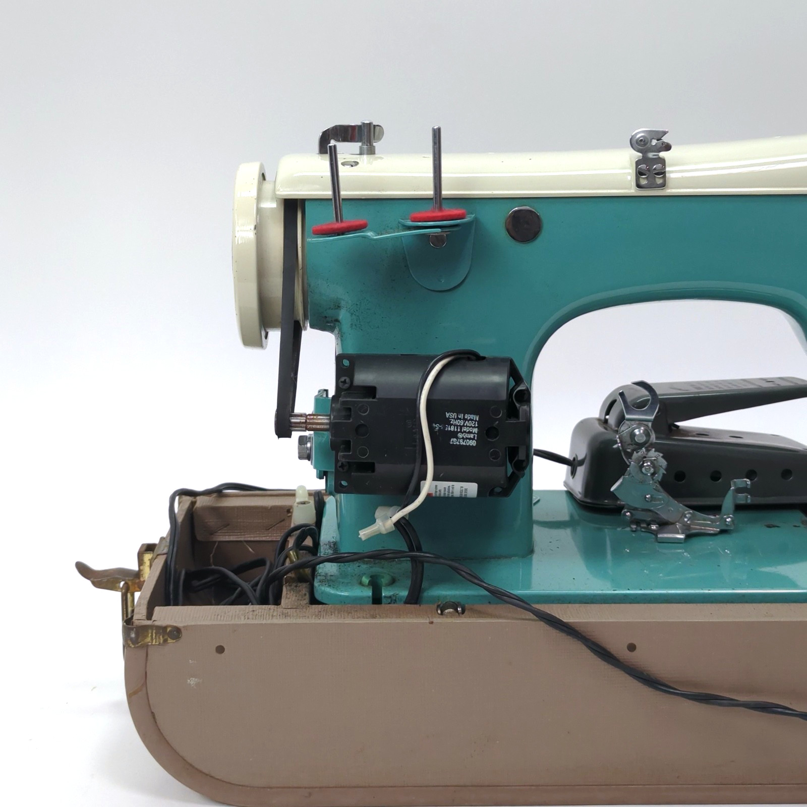 Vintage Brother Model 190 Turquoise Metal Case Robust Durable Straight Stitch