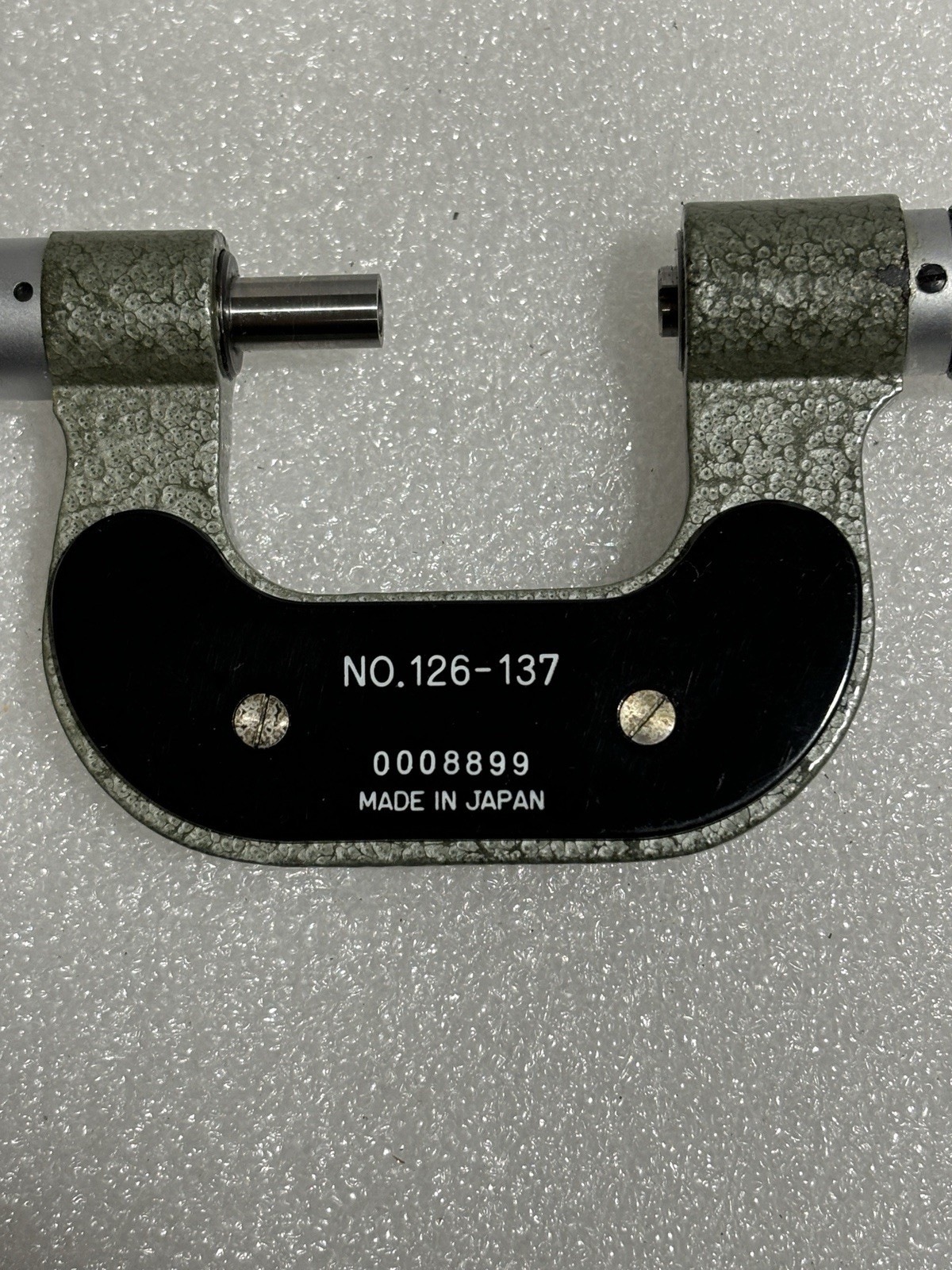 Mitutoyo 126-137 Screw Thread Micrometer 0–1" w/ 12 Anvils 0.001" as Pictured