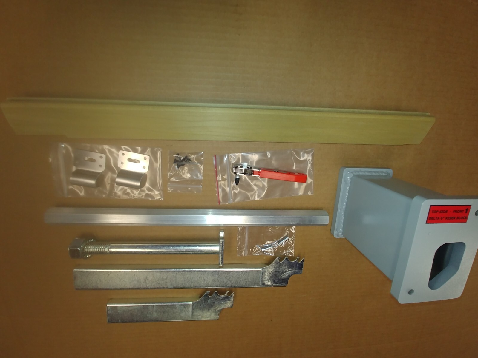 RISER KIT FOR A VINTAGE DELTA 14” BAND SAW WITH A 7/8" HEX GUIDE POST