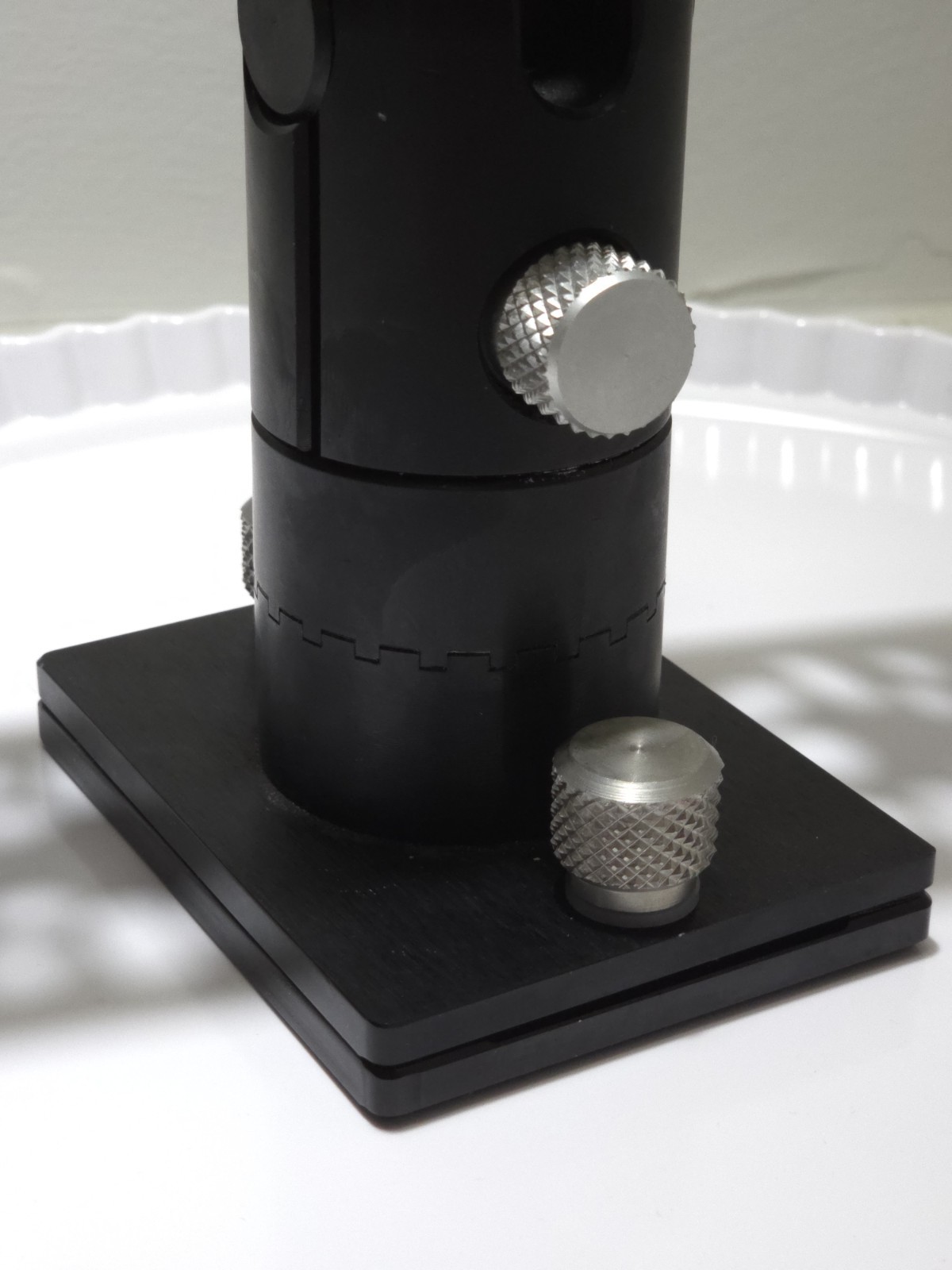 Cisco Fishing Systems Sure-Lock Fully Adjustable Electronics Mount