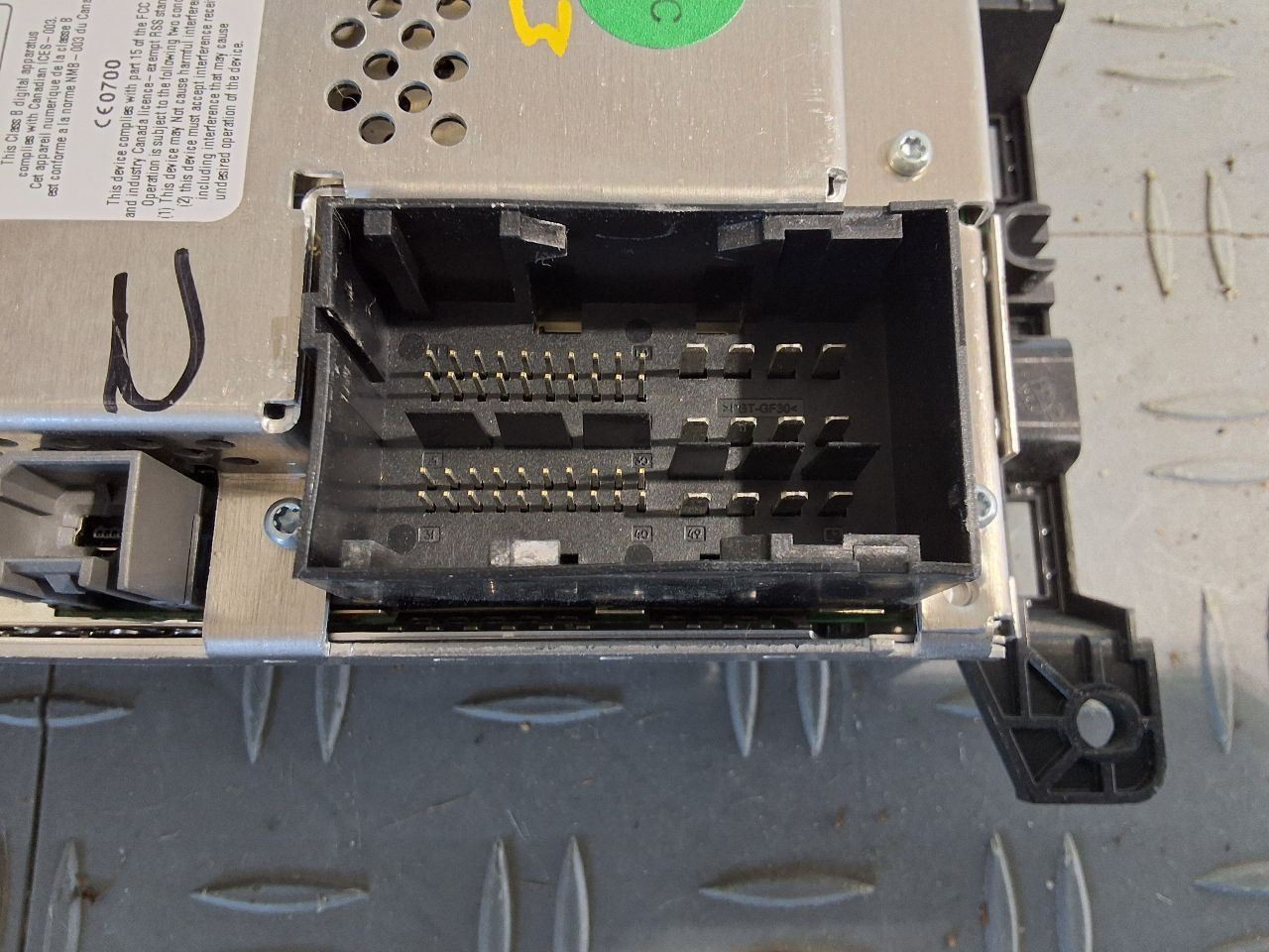 2015 Jeep Cherokee Radio Receiver 5" Display Screen w/o Satellite Radio